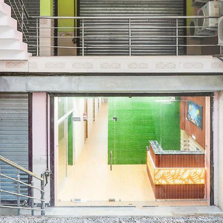 Hotel O V. K Palace Inn Lucknow Ngoại thất bức ảnh