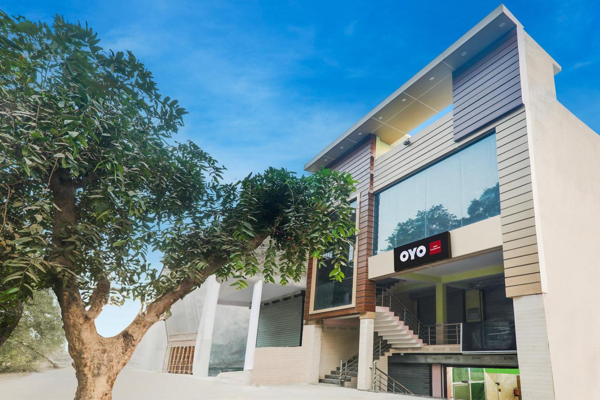 Hotel O V. K Palace Inn Lucknow Ngoại thất bức ảnh