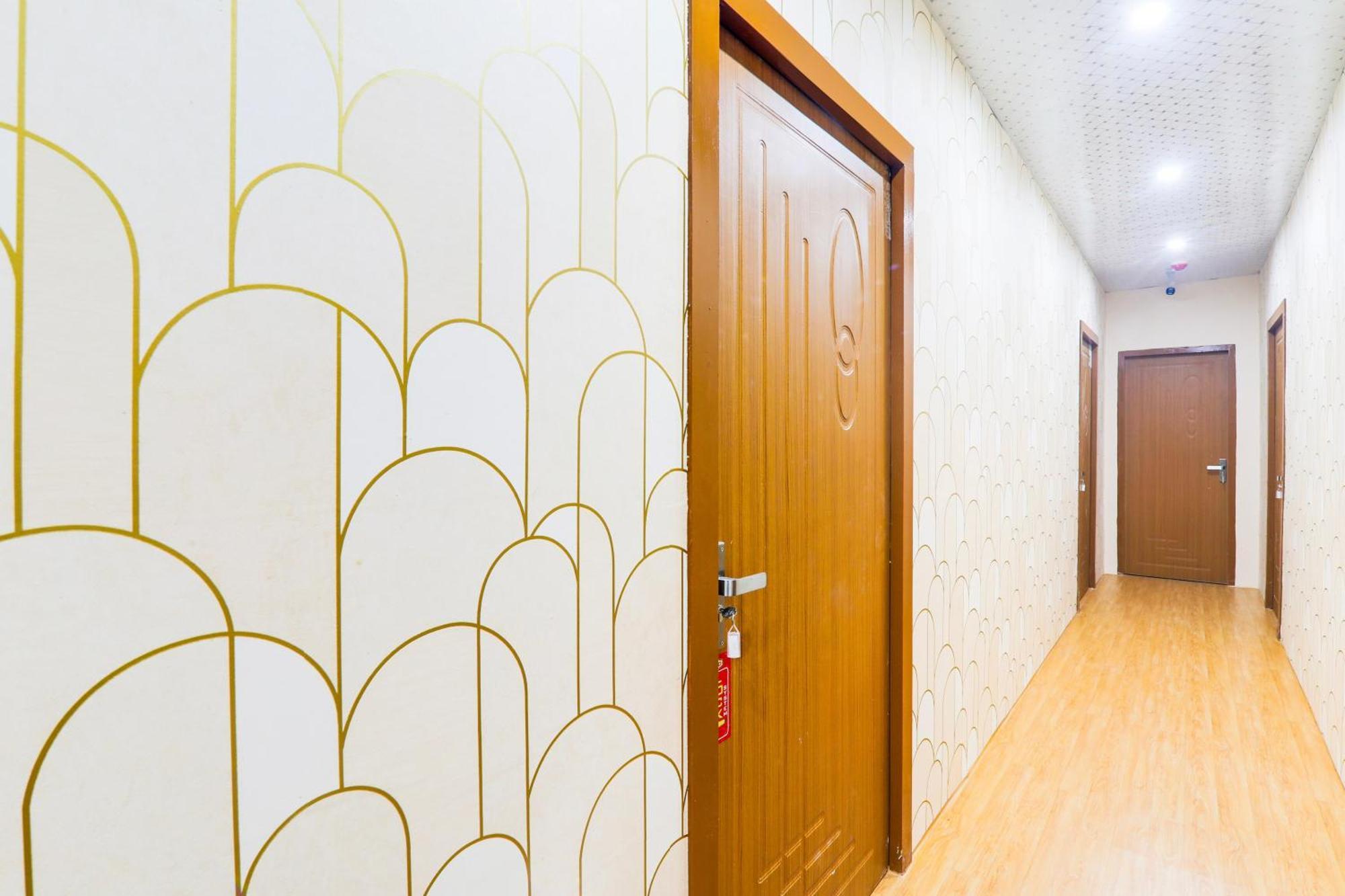 Hotel O V. K Palace Inn Lucknow Ngoại thất bức ảnh