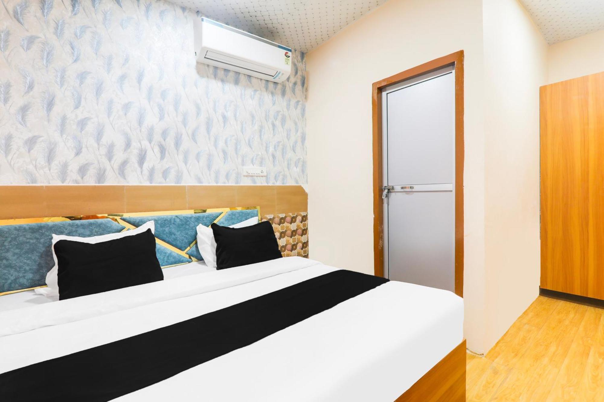 Hotel O V. K Palace Inn Lucknow Ngoại thất bức ảnh